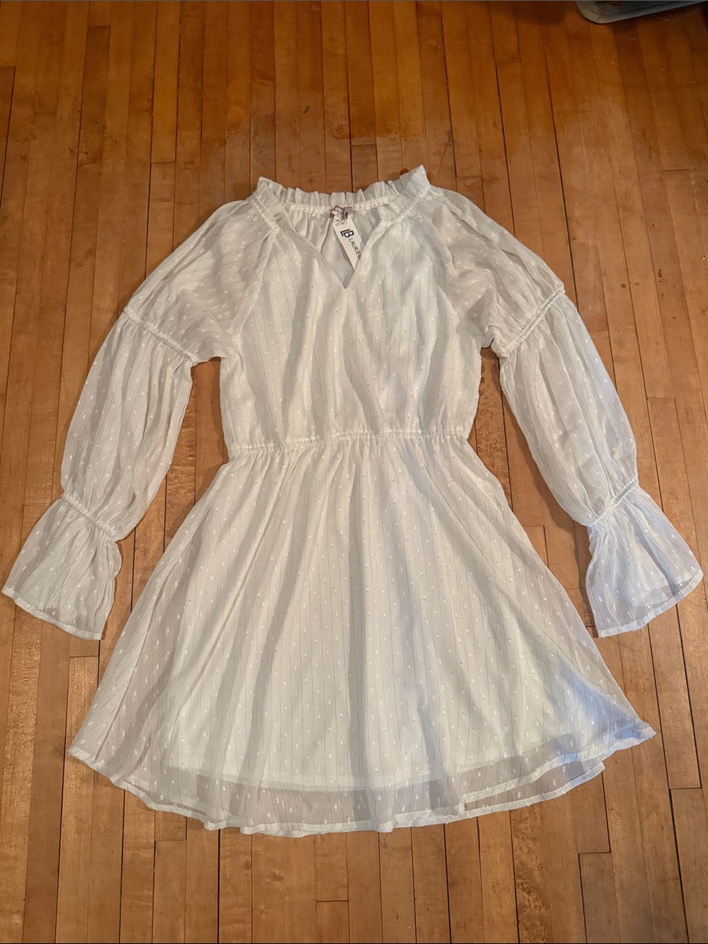 ANDREE BY UNIT White Swiss Dot Long-Sleeve Casual Dress